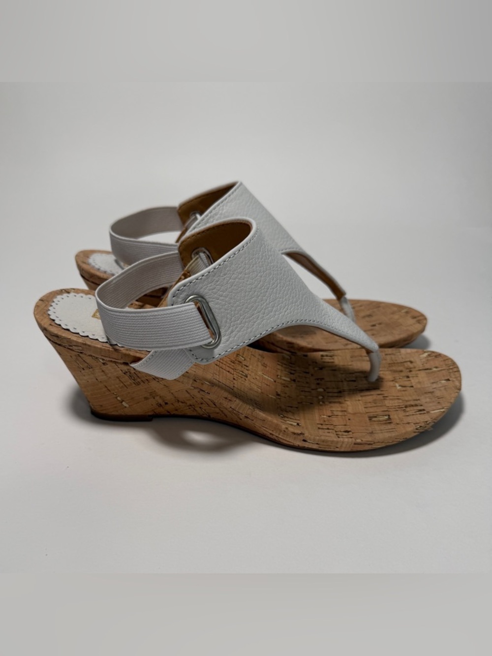 White Mountain White Cork Wedge Thong Sandals size 8